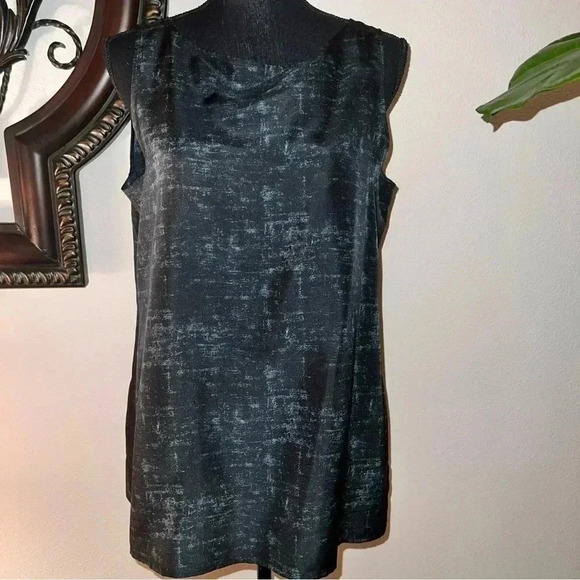 Eileen Fisher Women’s 100% Silk Sleeveless Tank Camisole Top Green Back - Picture 1 of 12